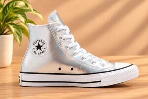 NWT Converse Chuck Taylor All Star Metallic Big Kid Silver Size 4.5